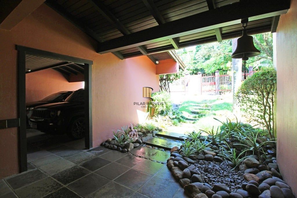 Casa de Condomínio 4 dormitórios no bairro Santa Tereza