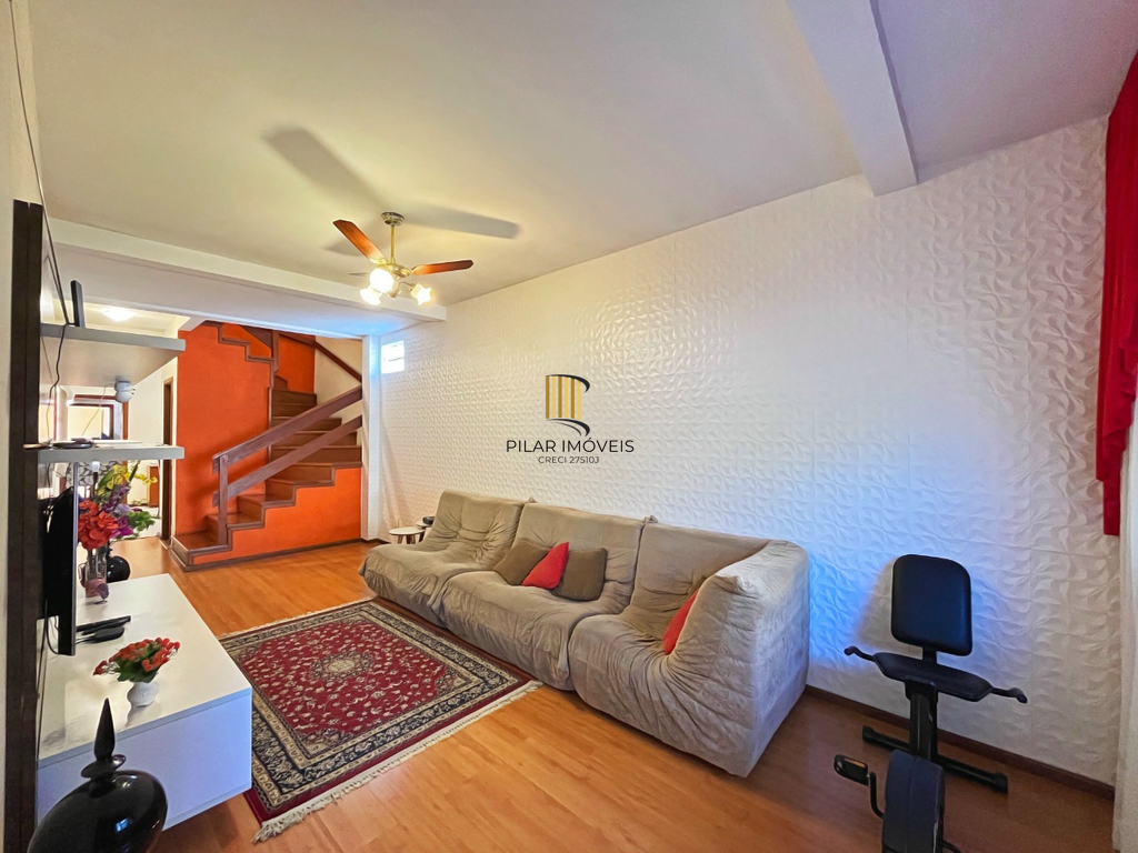 Casa 3 dormitórios no bairro Santana