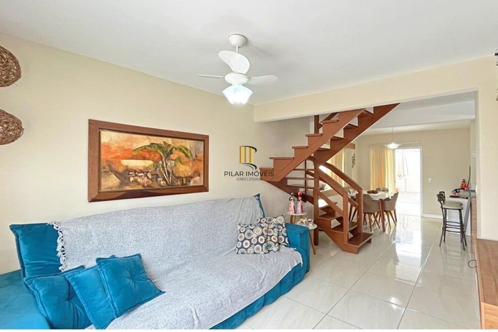 Casa 3 dormitórios no bairro Hípica