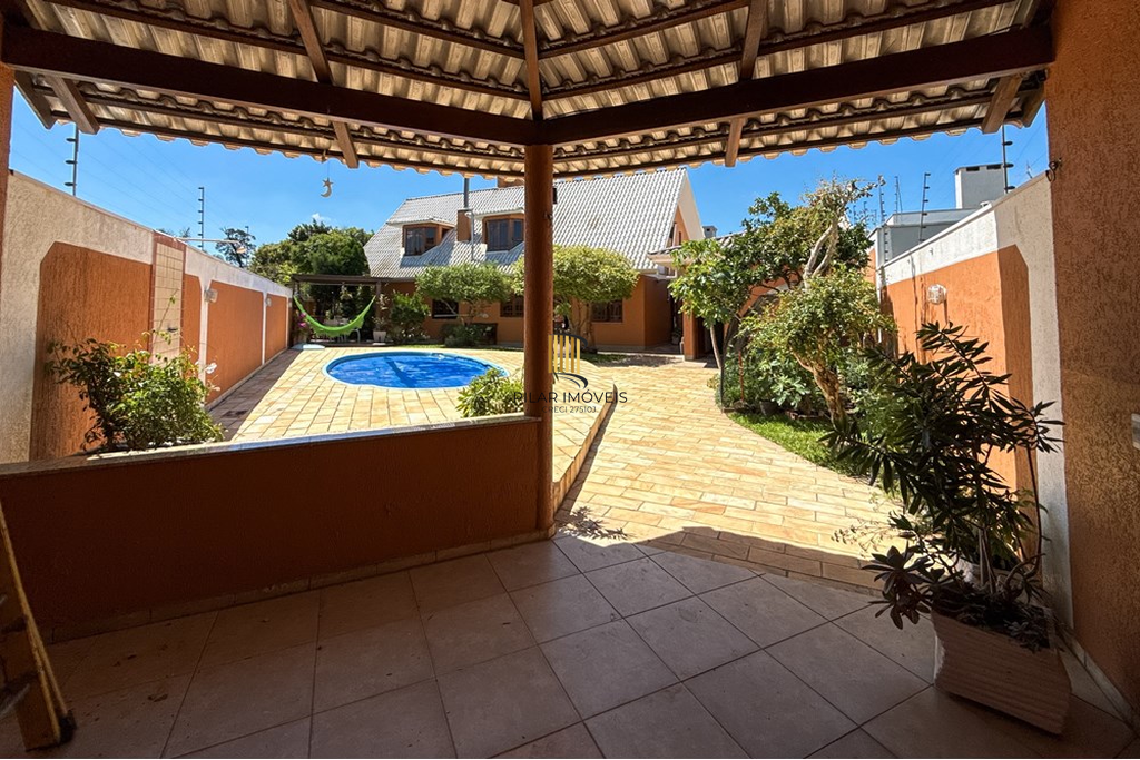 Casa 6 dormitórios no bairro Marechal Rondon