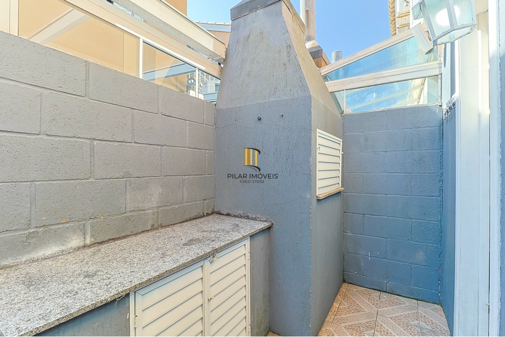 Casa de Condomínio 4 dormitórios no bairro Jardim Itu Sabará