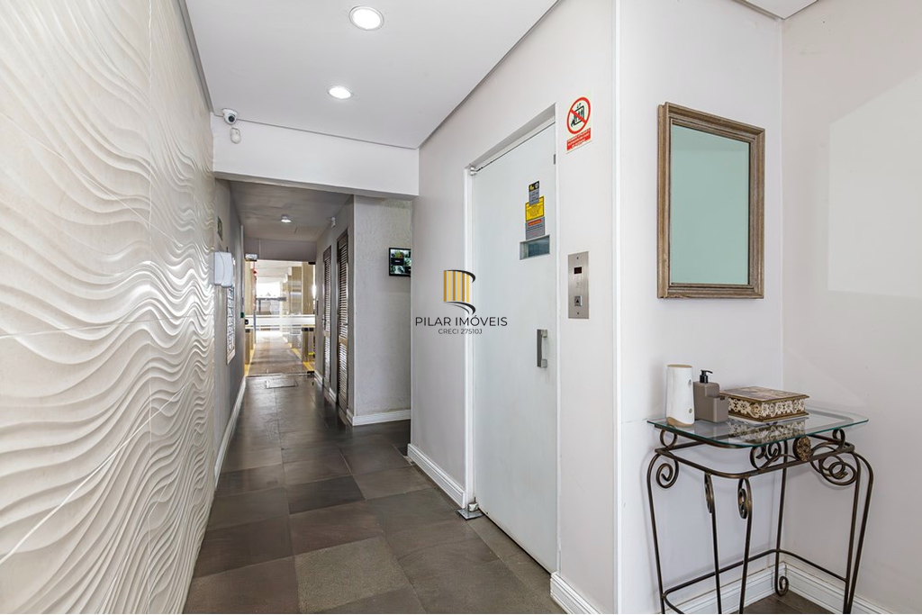 Apartamento 2 dormitórios no bairro Floresta