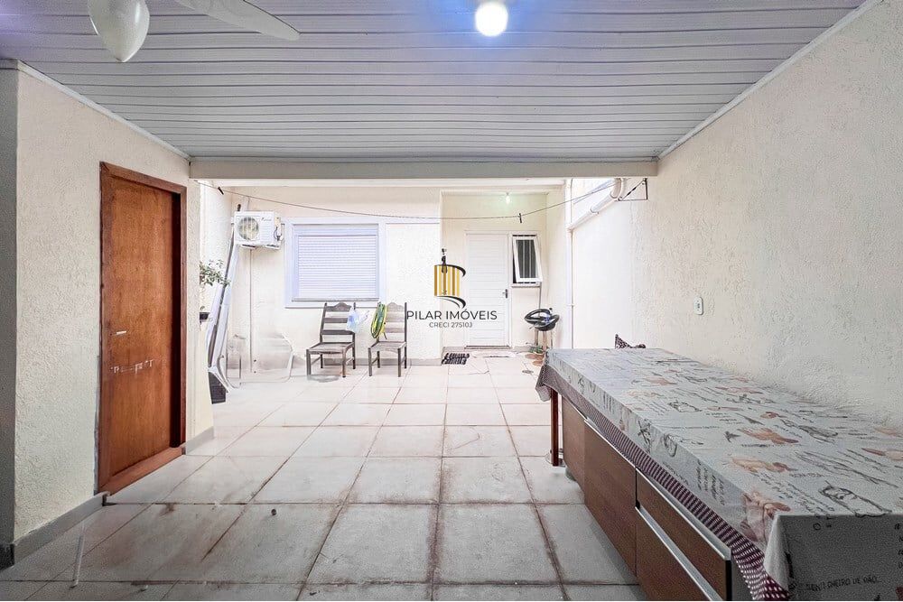 Casa de Condomínio 2 dormitórios no bairro Olaria