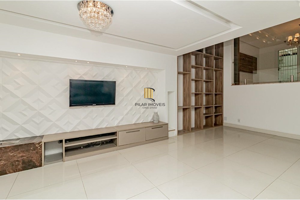 Casa 4 dormitórios no bairro Nonoai