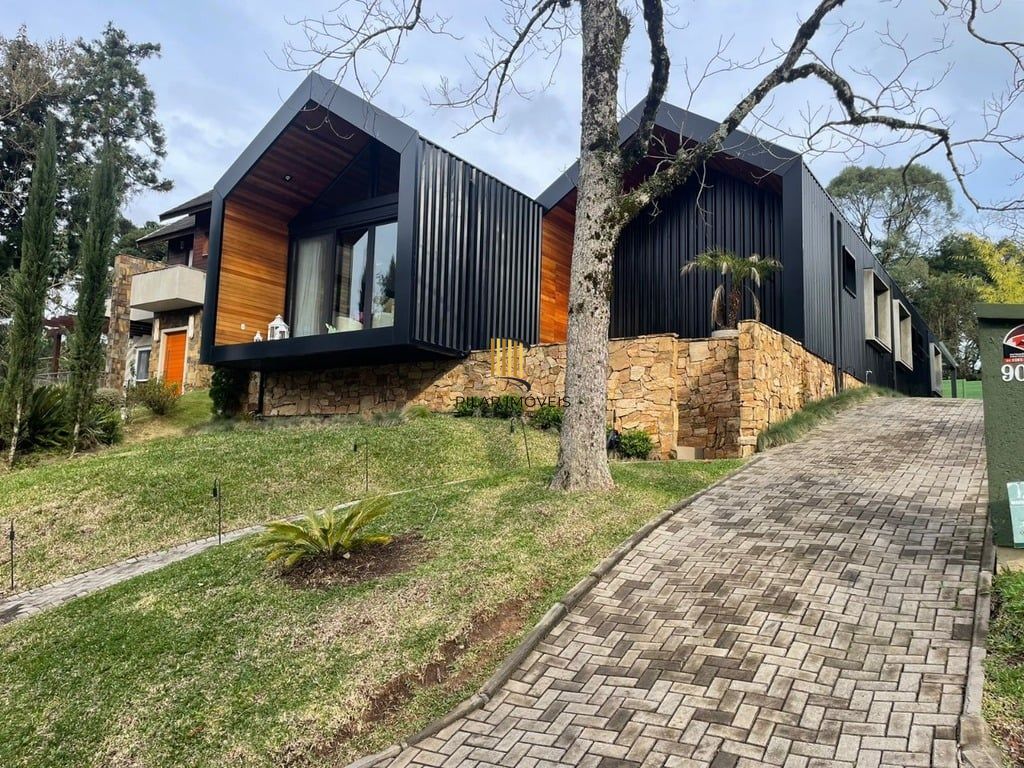 Casa de Condomínio 1 dormitório no bairro Hortênsias