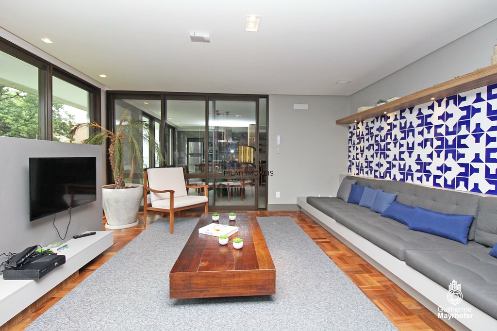 Apartamento 3 dormitórios no bairro Menino Deus