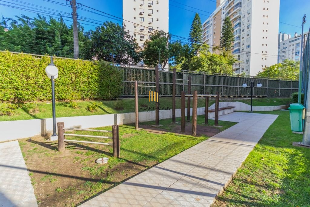 Apartamento 2 dormitórios no bairro Passo da Areia