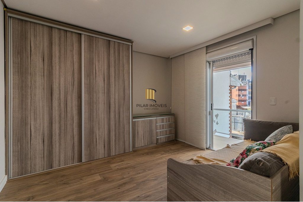 Casa 4 dormitórios no bairro Chácara das Pedras