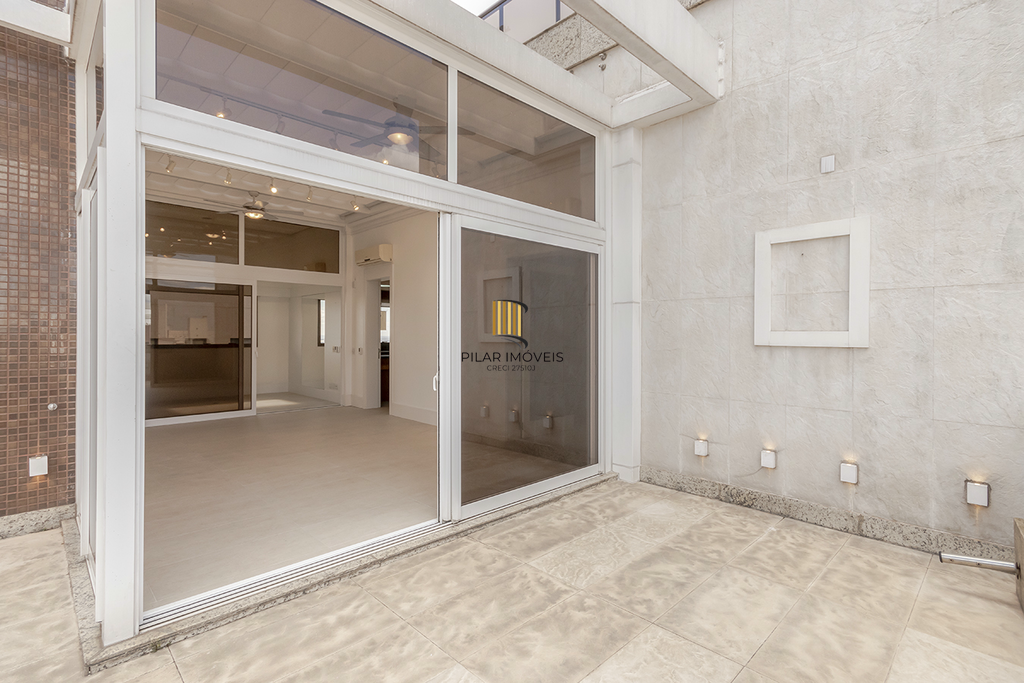 Triplex 3 dormitórios no bairro Bela Vista