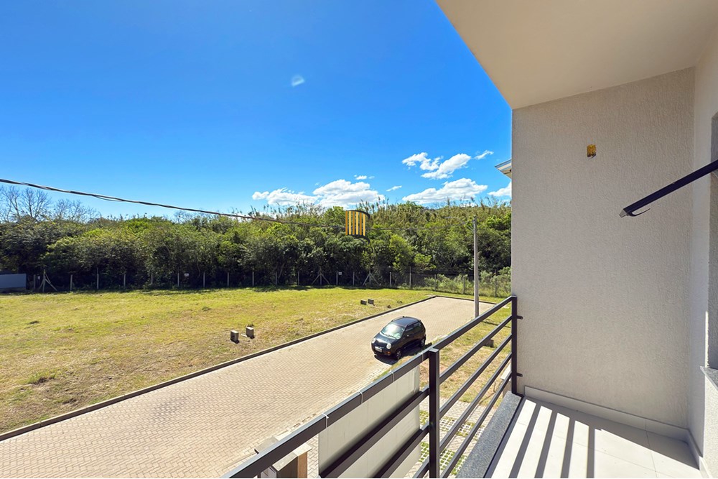 Casa 3 dormitórios no bairro Hípica