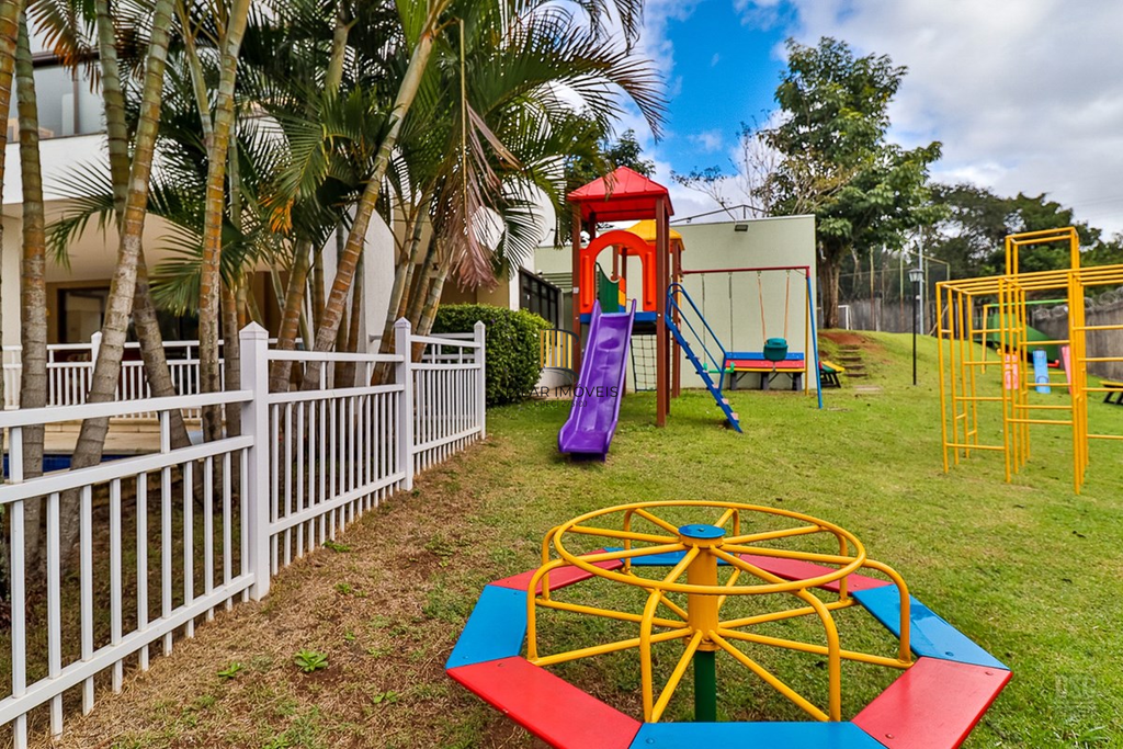 Casa de Condomínio 3 dormitórios no bairro Morro Santana