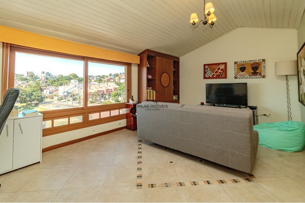 Casa 3 dormitórios no bairro Chácara das Pedras