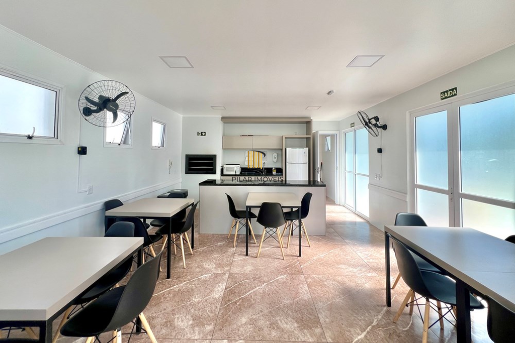 Apartamento 2 dormitórios no bairro Olaria