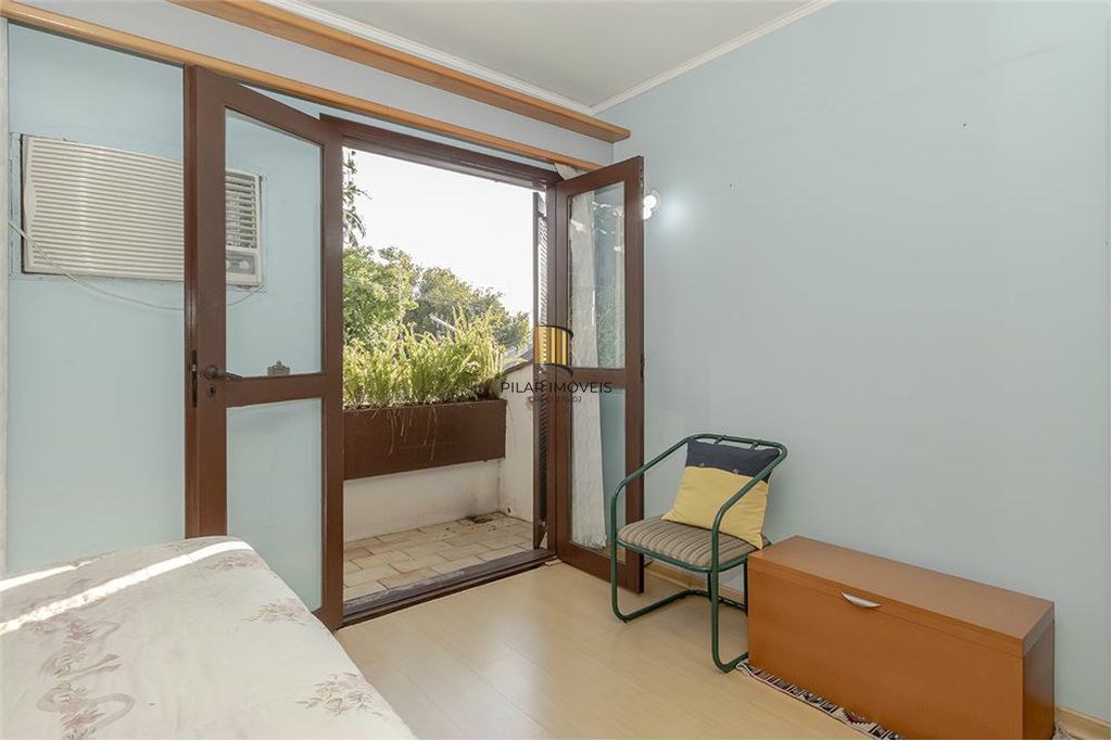 Casa 4 dormitórios no bairro Moinhos de Vento