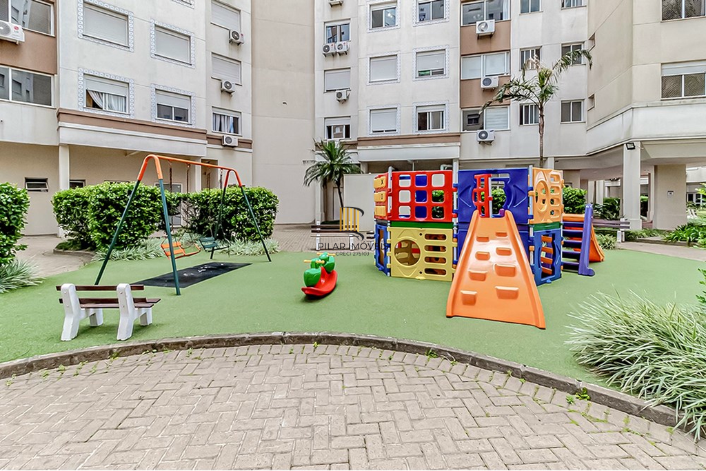 Apartamento 2 dormitórios no bairro Vila Ipiranga
