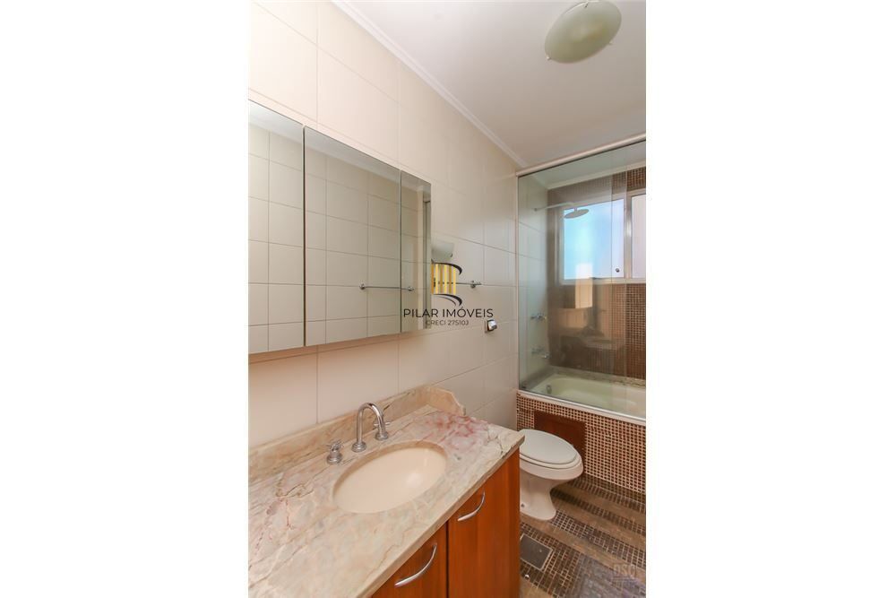 Apartamento 4 dormitórios no bairro Centro Histórico