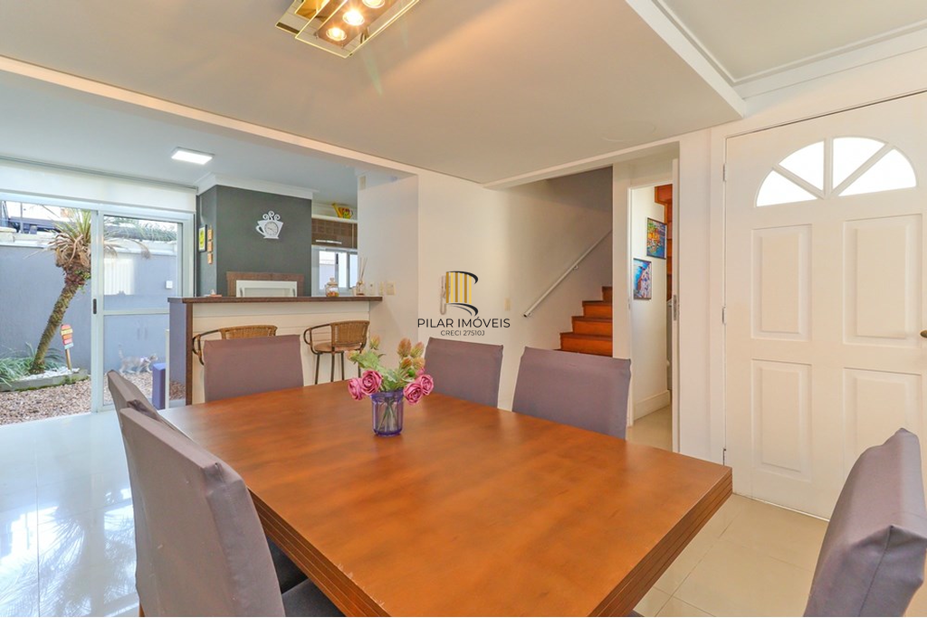 Casa de Condomínio 4 dormitórios no bairro Jardim Itu