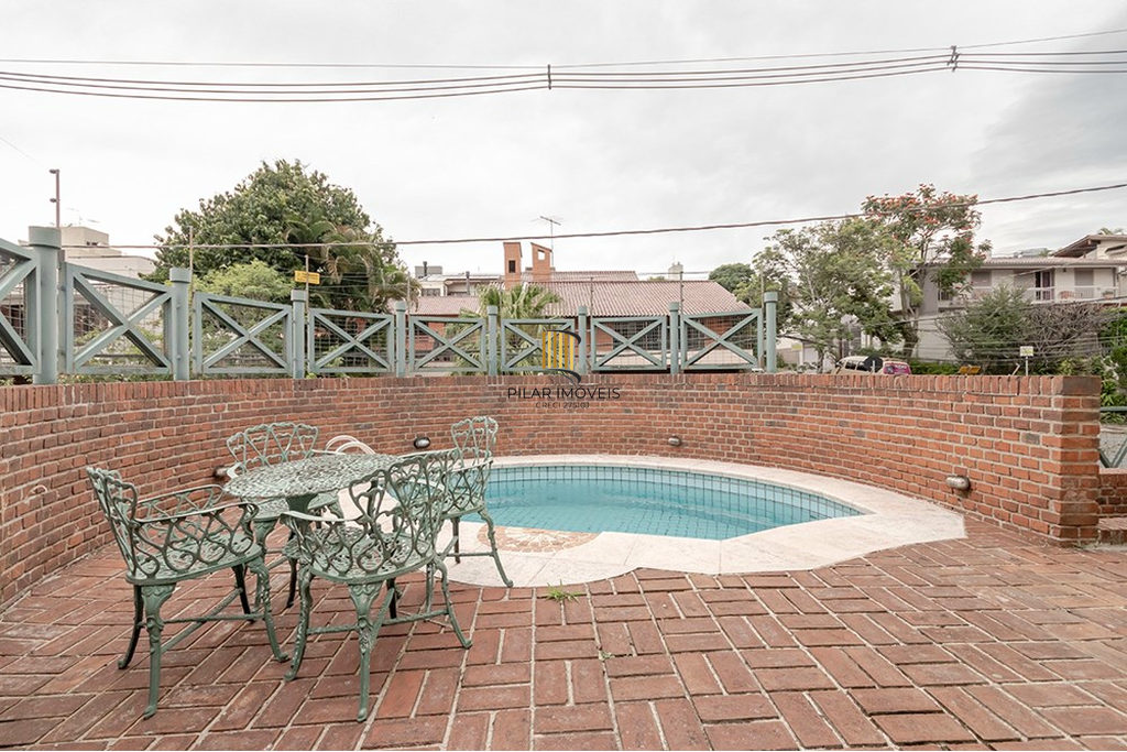 Casa 4 dormitórios no bairro Boa Vista