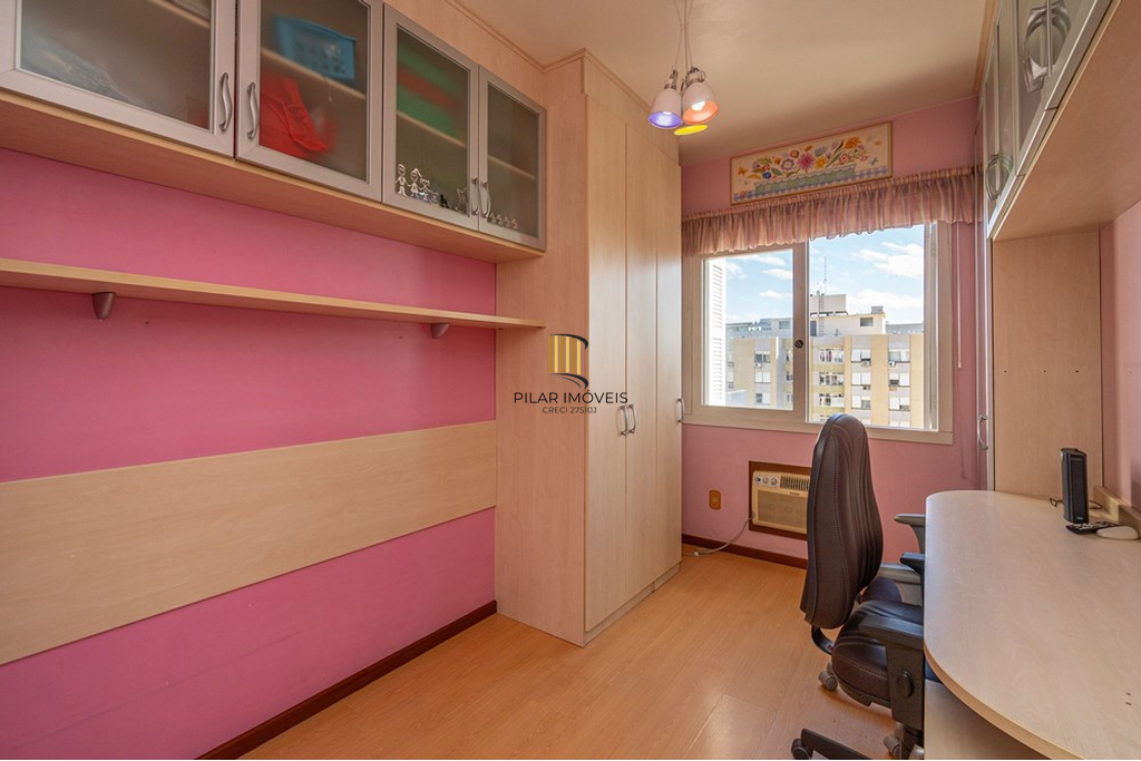 Apartamento 3 dormitórios no bairro Menino Deus