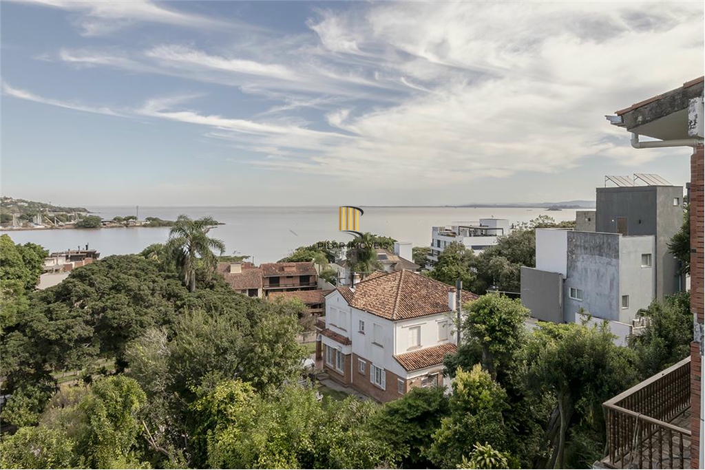 Casa 4 dormitórios no bairro Vila Assunção
