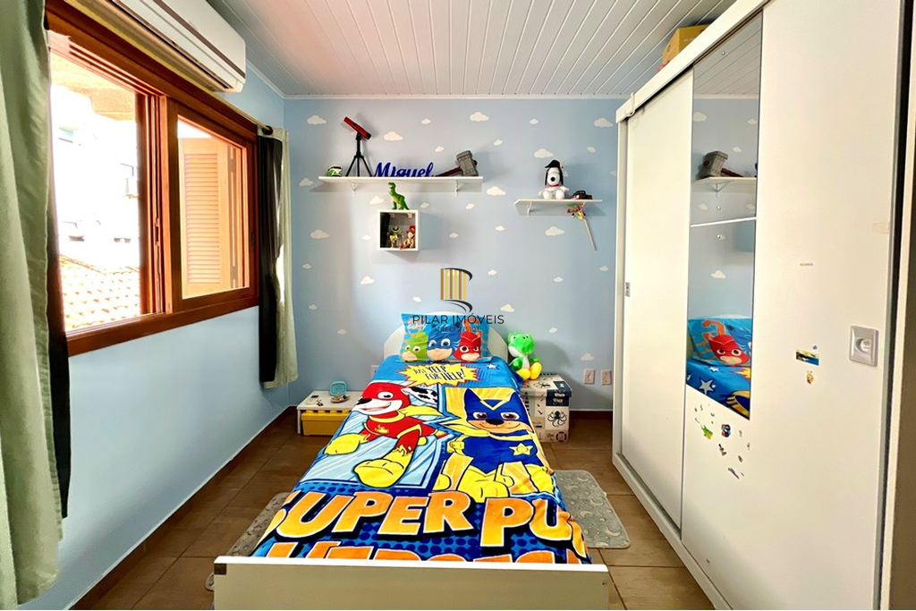 Casa 2 dormitórios no bairro Igara