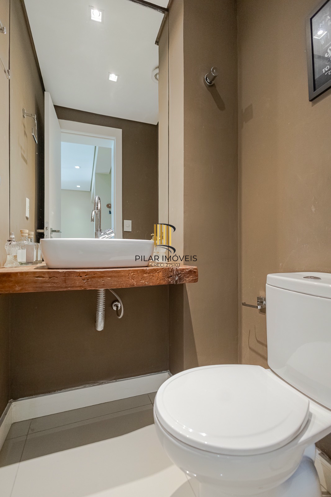 Apartamento 2 dormitórios no bairro Chácara das Pedras