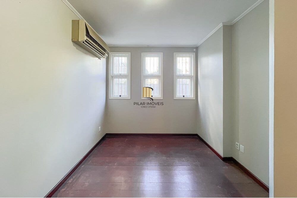 Apartamento 4 dormitórios no bairro Igara