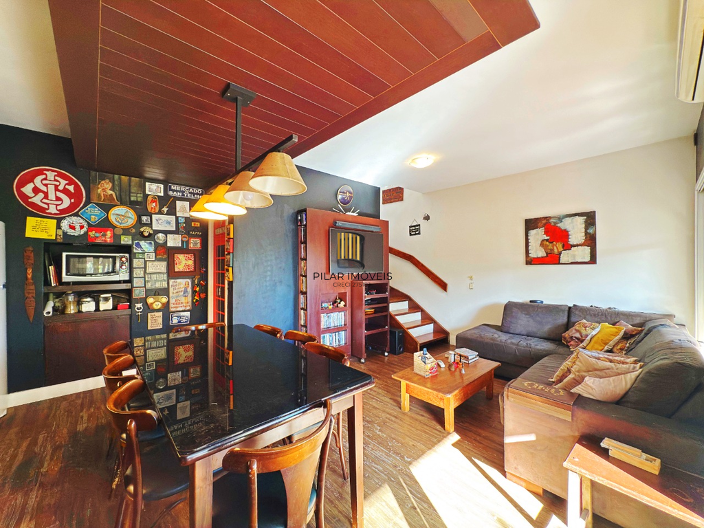 Casa de Condomínio 3 dormitórios no bairro Jardim Carvalho