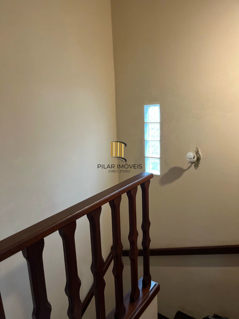 Casa 3 dormitórios no bairro Nonoai