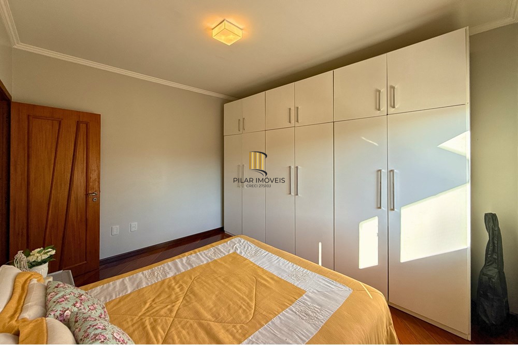 Casa 4 dormitórios no bairro São José