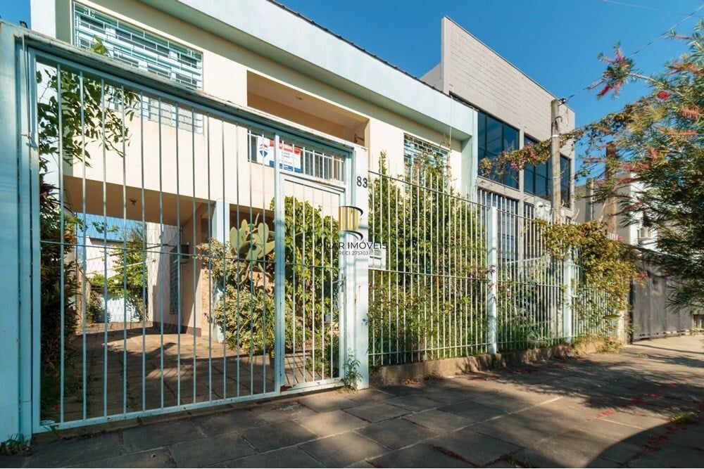 Casa 3 dormitórios no bairro Santa Maria Goretti