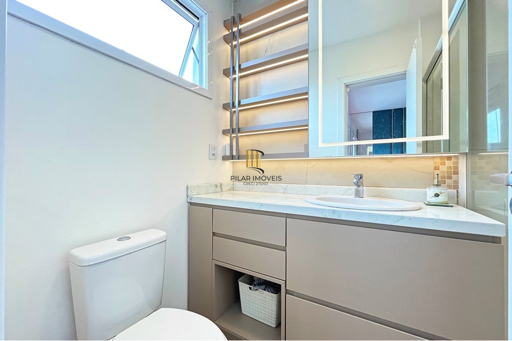 Casa 3 dormitórios no bairro Hípica