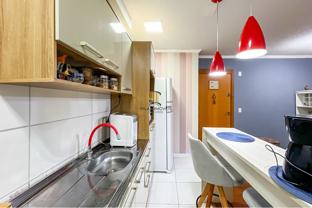 Apartamento 2 dormitórios no bairro Olaria