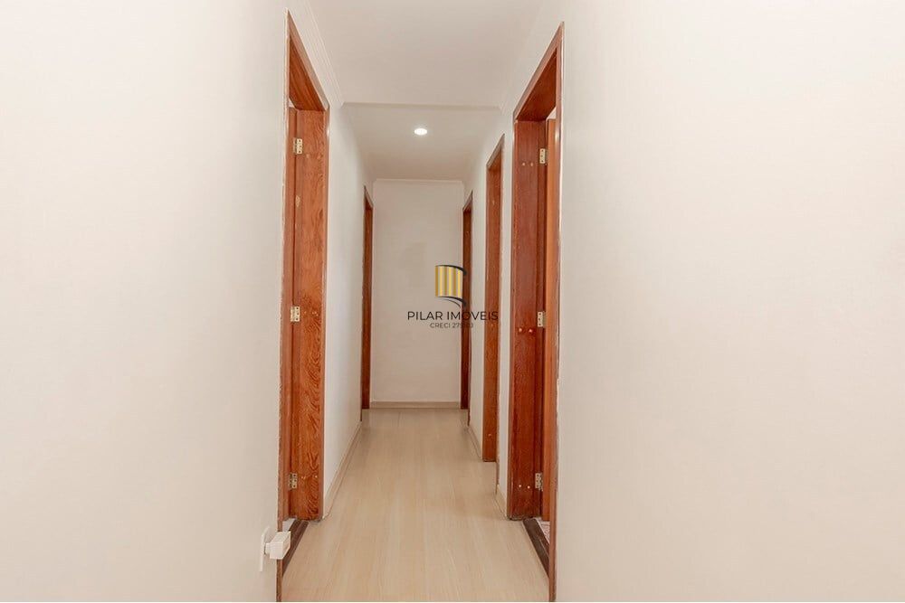 Casa 4 dormitórios no bairro Camaquã