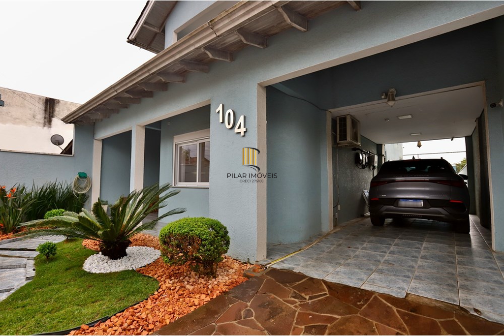 Casa 4 dormitórios no bairro Bela Vista