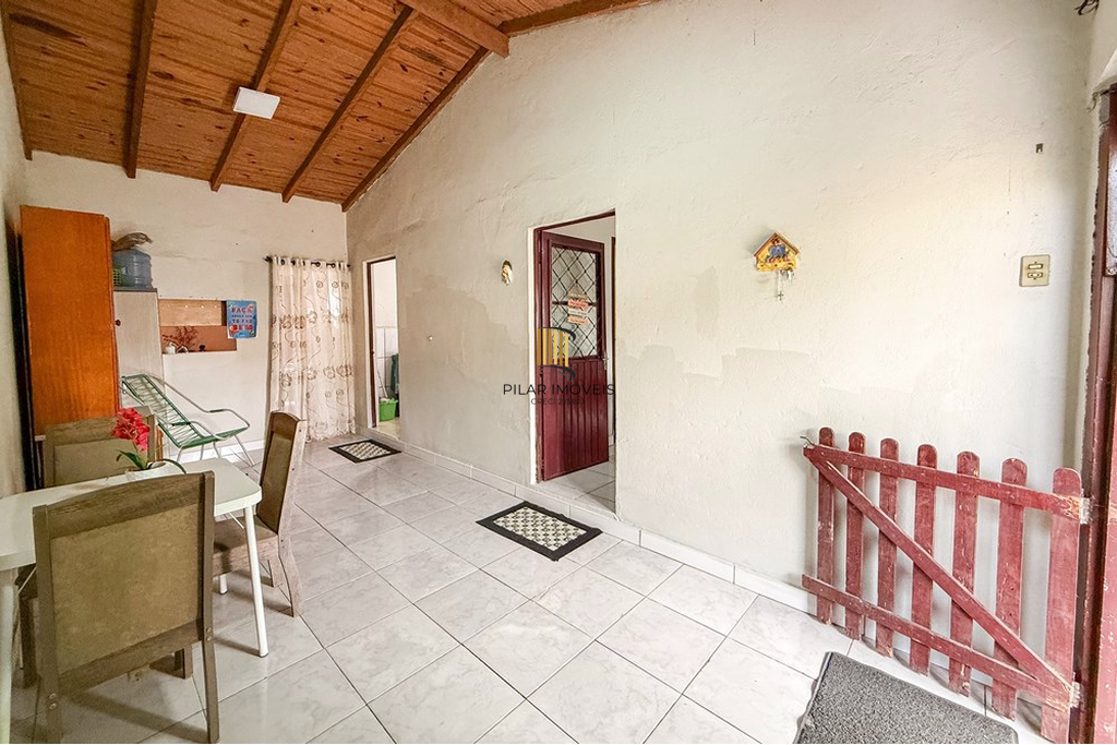 Casa 2 dormitórios no bairro Capão da Cruz