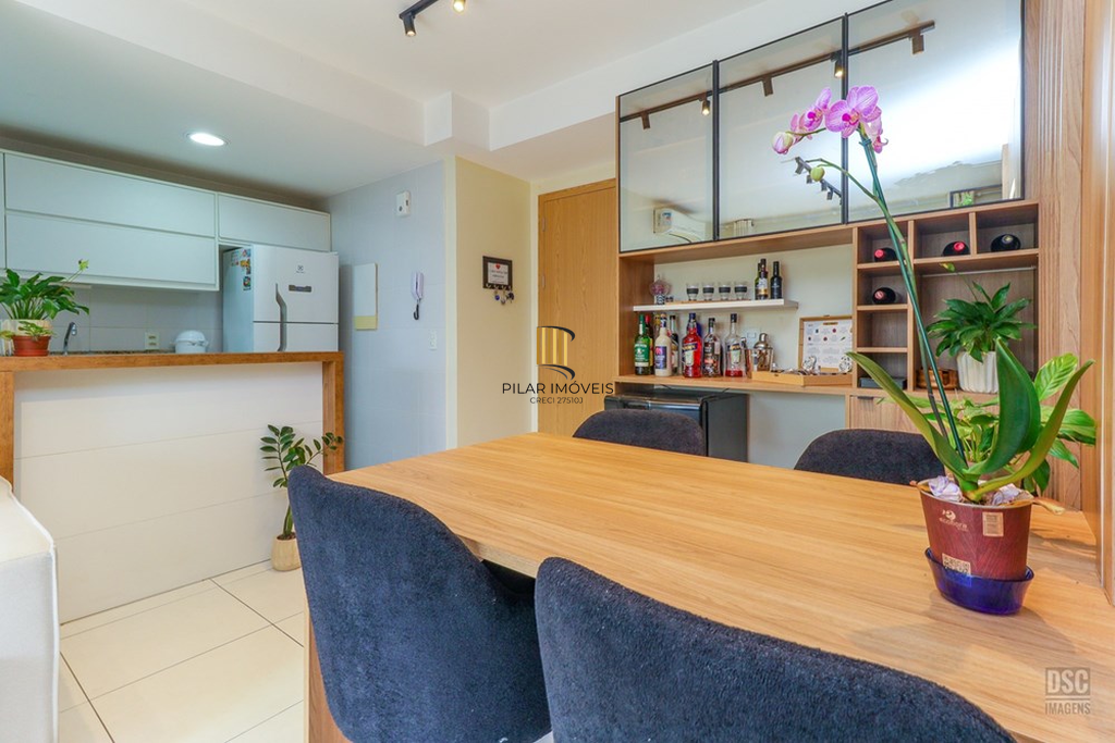 Apartamento 2 dormitórios no bairro Passo da Areia