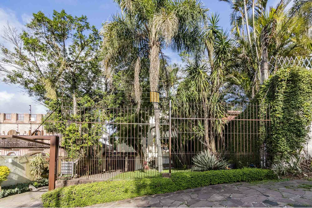 Apartamento 3 dormitórios no bairro Menino Deus