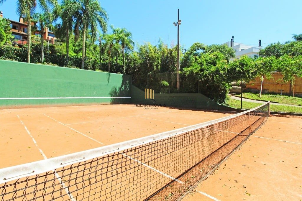 Casa de Condomínio 4 dormitórios no bairro Santa Tereza