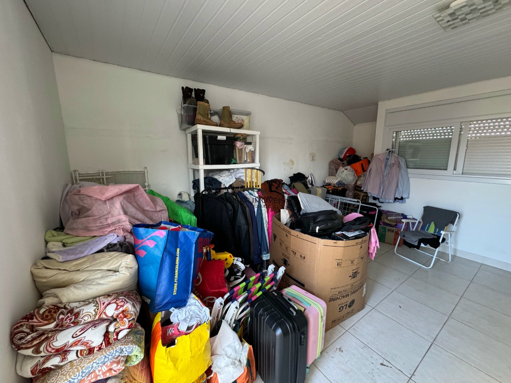 Casa 3 dormitórios no bairro Hípica