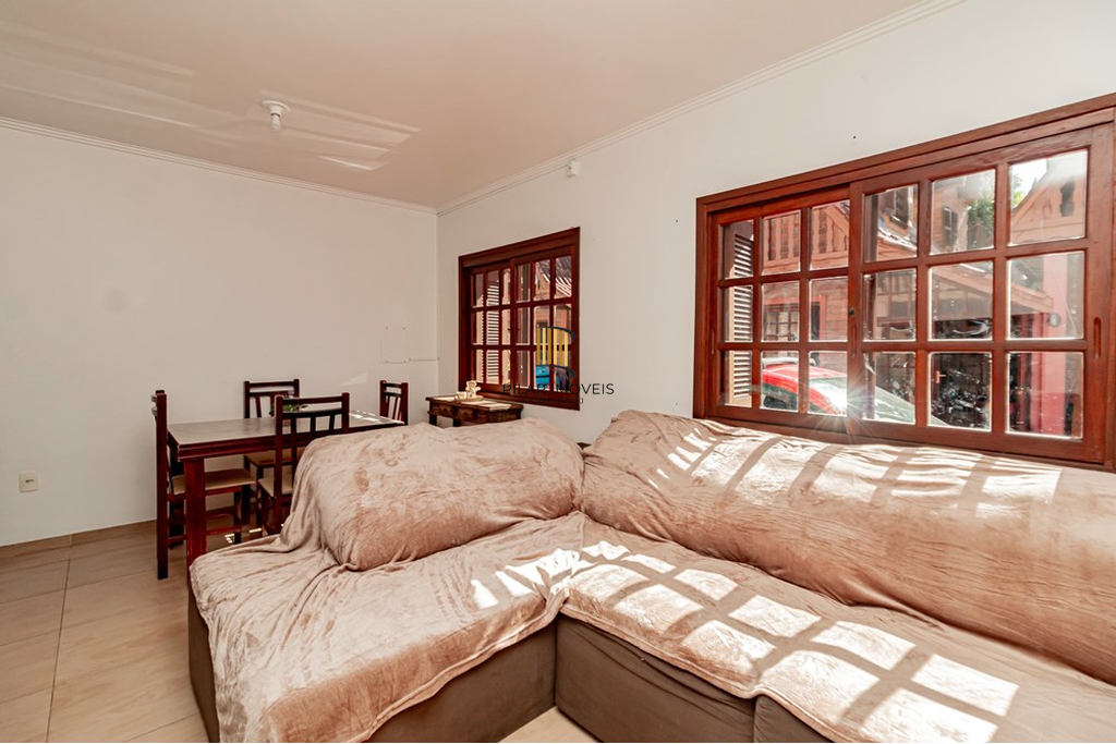 Casa de Condomínio 3 dormitórios no bairro Glória