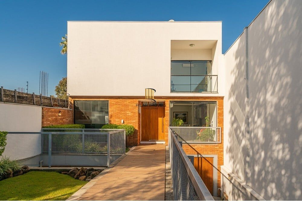Casa 2 dormitórios no bairro Medianeira