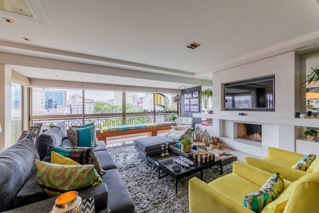 Apartamento 3 dormitórios no bairro Moinhos de Vento