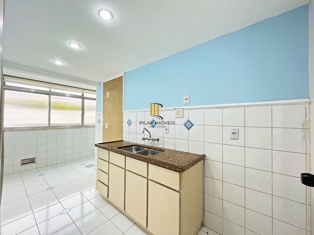 Apartamento 2 dormitórios no bairro Bom Fim
