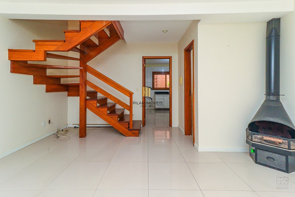 Casa de Condomínio 3 dormitórios no bairro Cavalhada