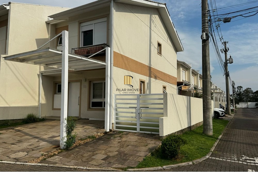 Casa 3 dormitórios no bairro Igara