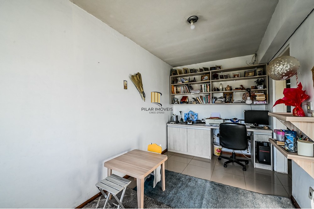 Casa de Condomínio 4 dormitórios no bairro Santa Tereza
