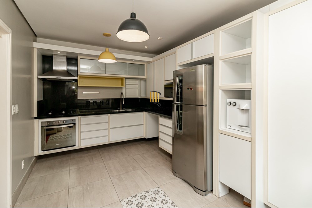 Casa de Condomínio 4 dormitórios no bairro Bela Vista