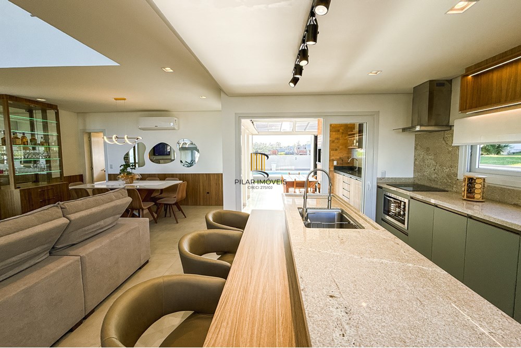 Casa de Condomínio 3 dormitórios no bairro Sanga Funda