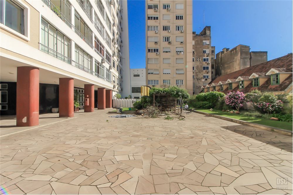 Apartamento 4 dormitórios no bairro Centro Histórico